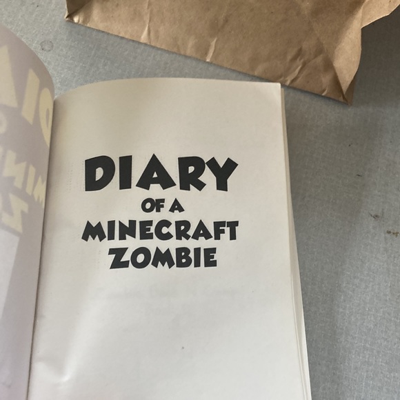Scholastic | Other | Diary Of A Minecraft Zombie Book 6 Zombie Goes To ...